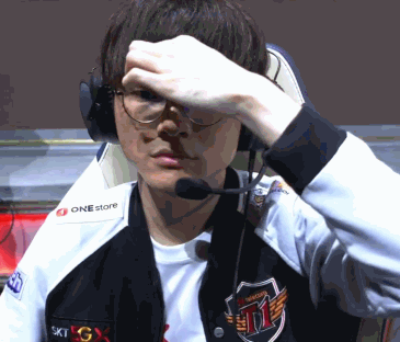 爱游戏官网-G2带队取胜！，Faker重要时刻表现优异再创辉煌时刻(faker以前是哪个战队)