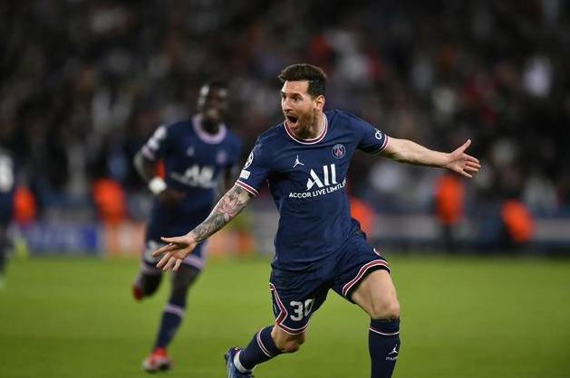 爱游戏游戏平台-关于法国队前途光明！，德罗巴新星战术调整表现突出再创辉煌时刻的信息