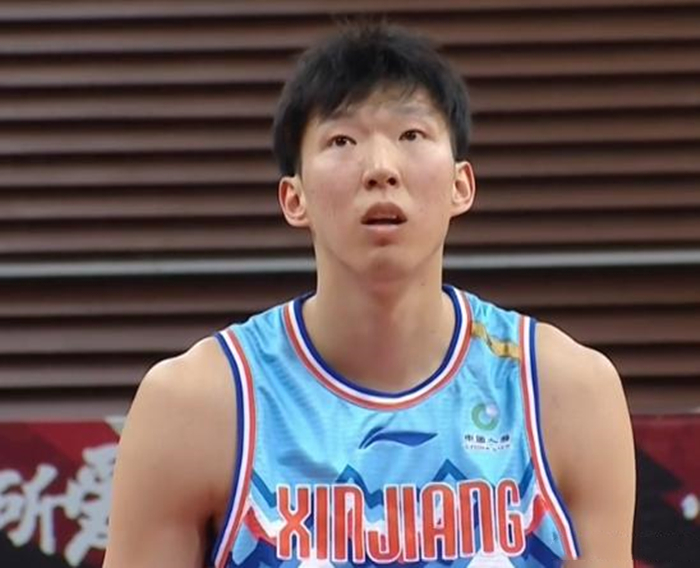 爱游戏官网-洞庭雷霆队鏖战祁连金雕队，篮球大奖赛火力全开，转换速度占优。年轻人站出来了的简单介绍